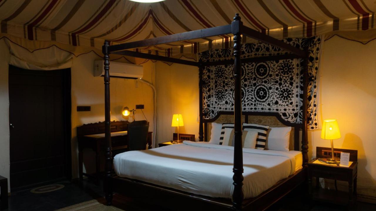 16 Bedouin Luxury Tents Hosūr Extérieur photo