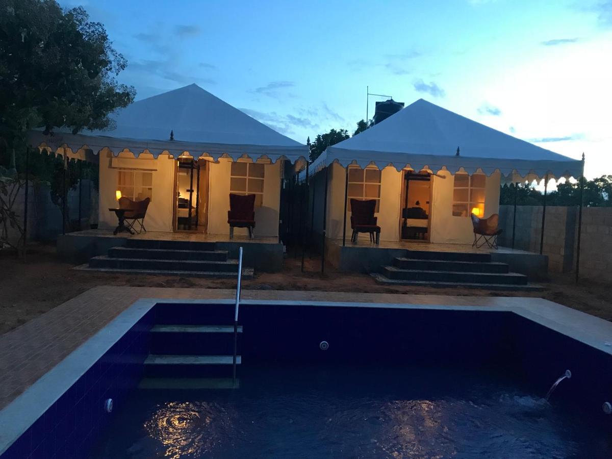 16 Bedouin Luxury Tents Hosūr Extérieur photo